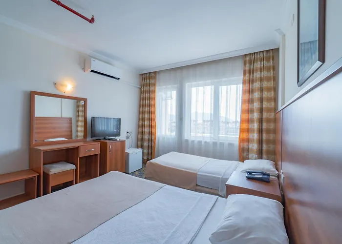 Hotel Club Pineta 4*