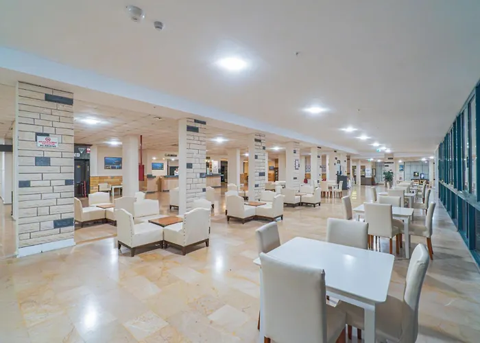 Hotel Club Pineta 4*