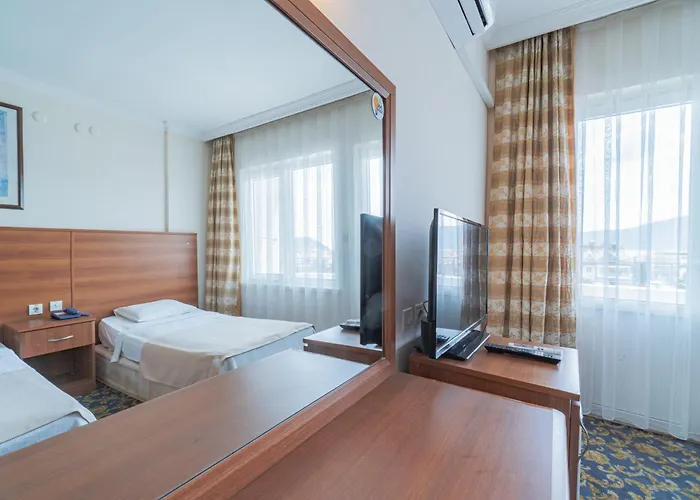 Hotel Club Pineta 4*